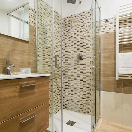 Station Housing By Dimorra Aparthotel