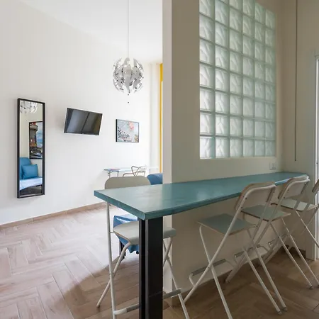 Aparthotel Station Housing By Dimorra Naples