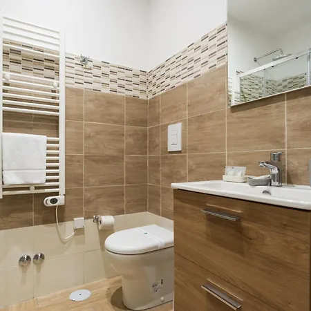 Aparthotel Station Housing By Dimorra 4*