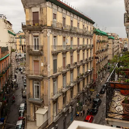 Station Housing By Dimorra 4* Naples